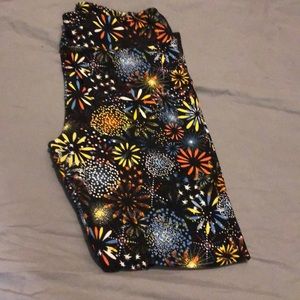 LuLaRoe TC Firework Leggings